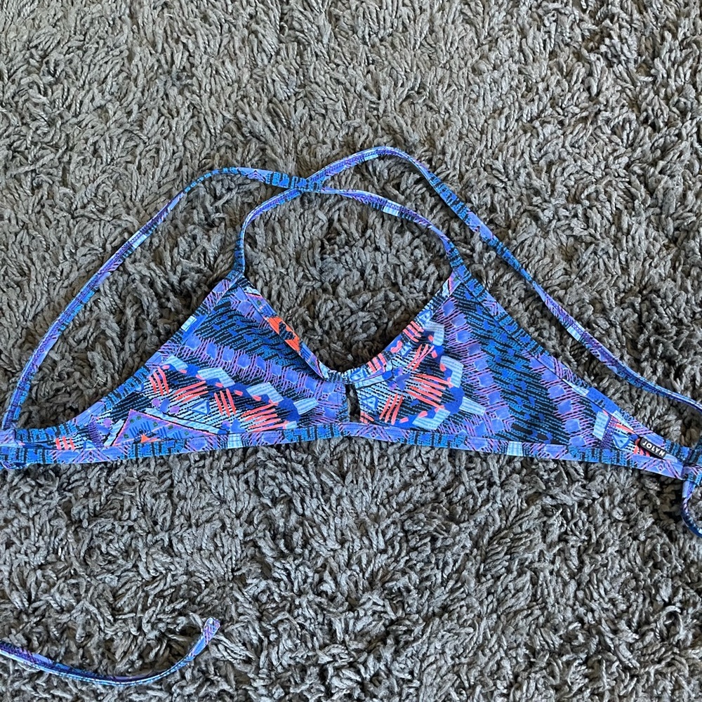 Jolyn Vent Bikini Top